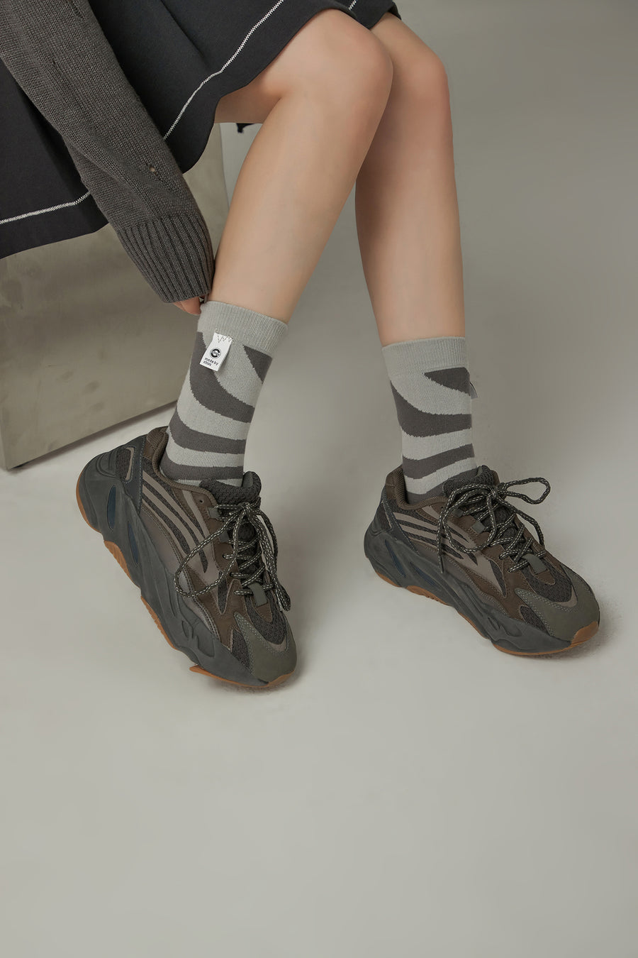 CHUU Zebra Color Matching Socks