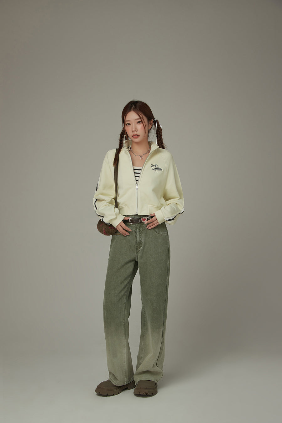 CHUU Gradient Color Jeans