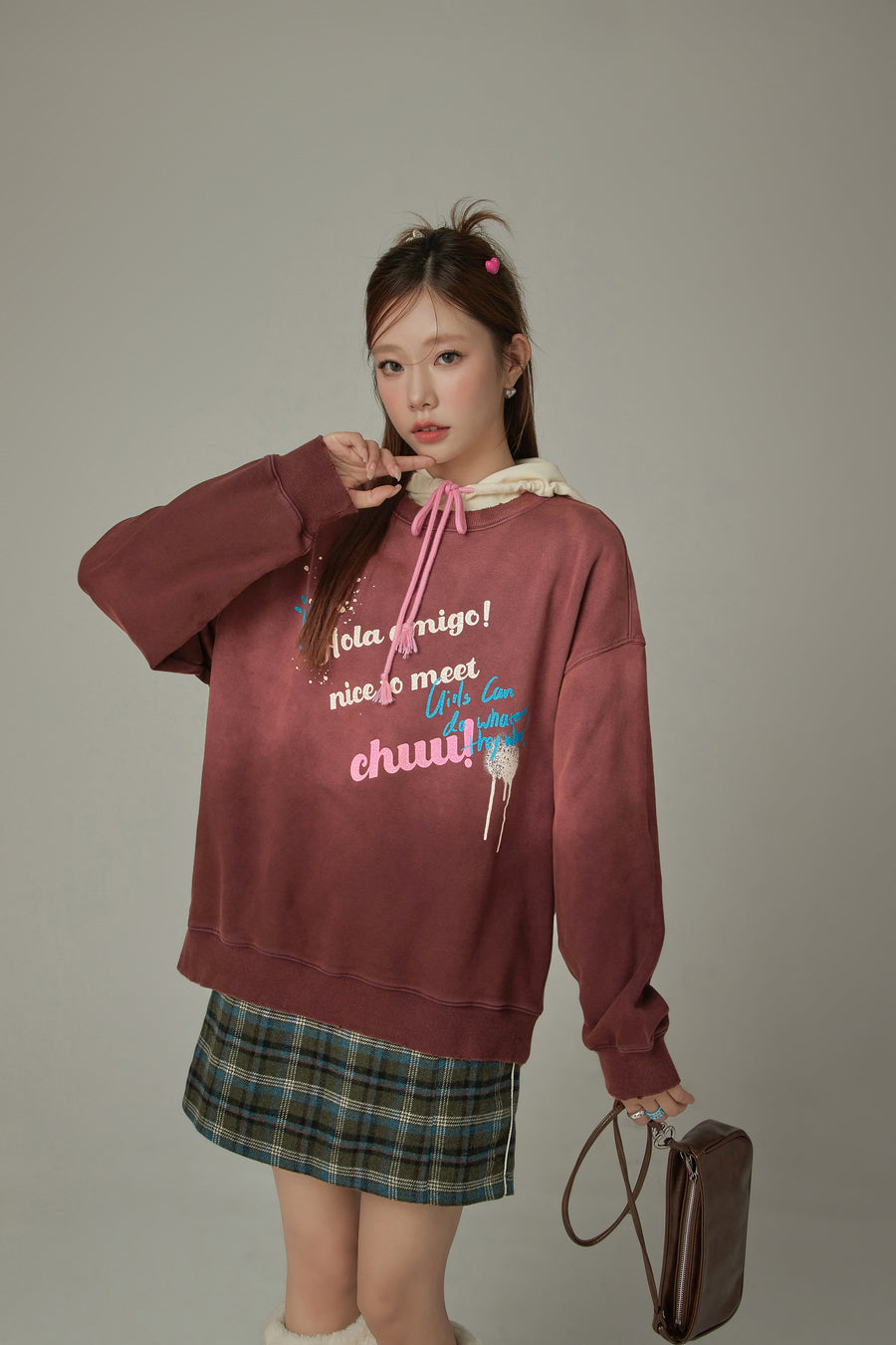 CHUU Hola Amigo Logo Lettering Loose Sweatshirt