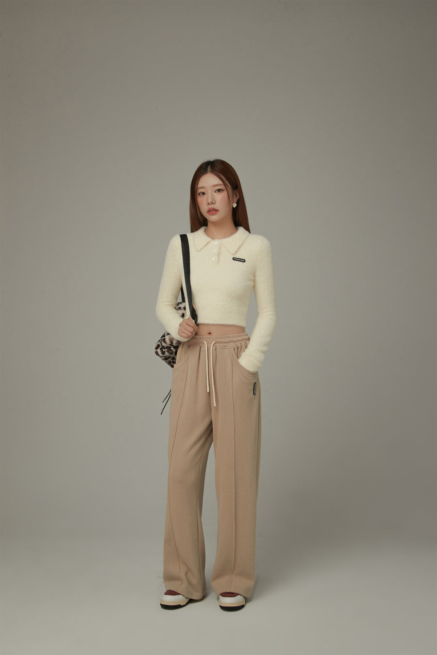 CHUU Polo Neck Crop Knit Top