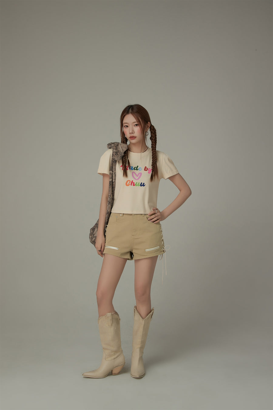 CHUU Made By Chuu Colorful Printed Cropped T-Shirt