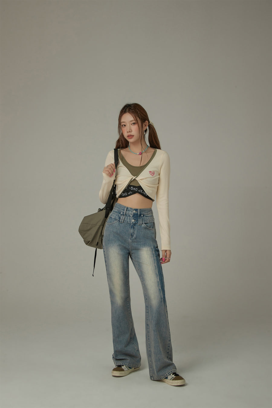 CHUU Double Button Vintage Bootcut Denim Jeans