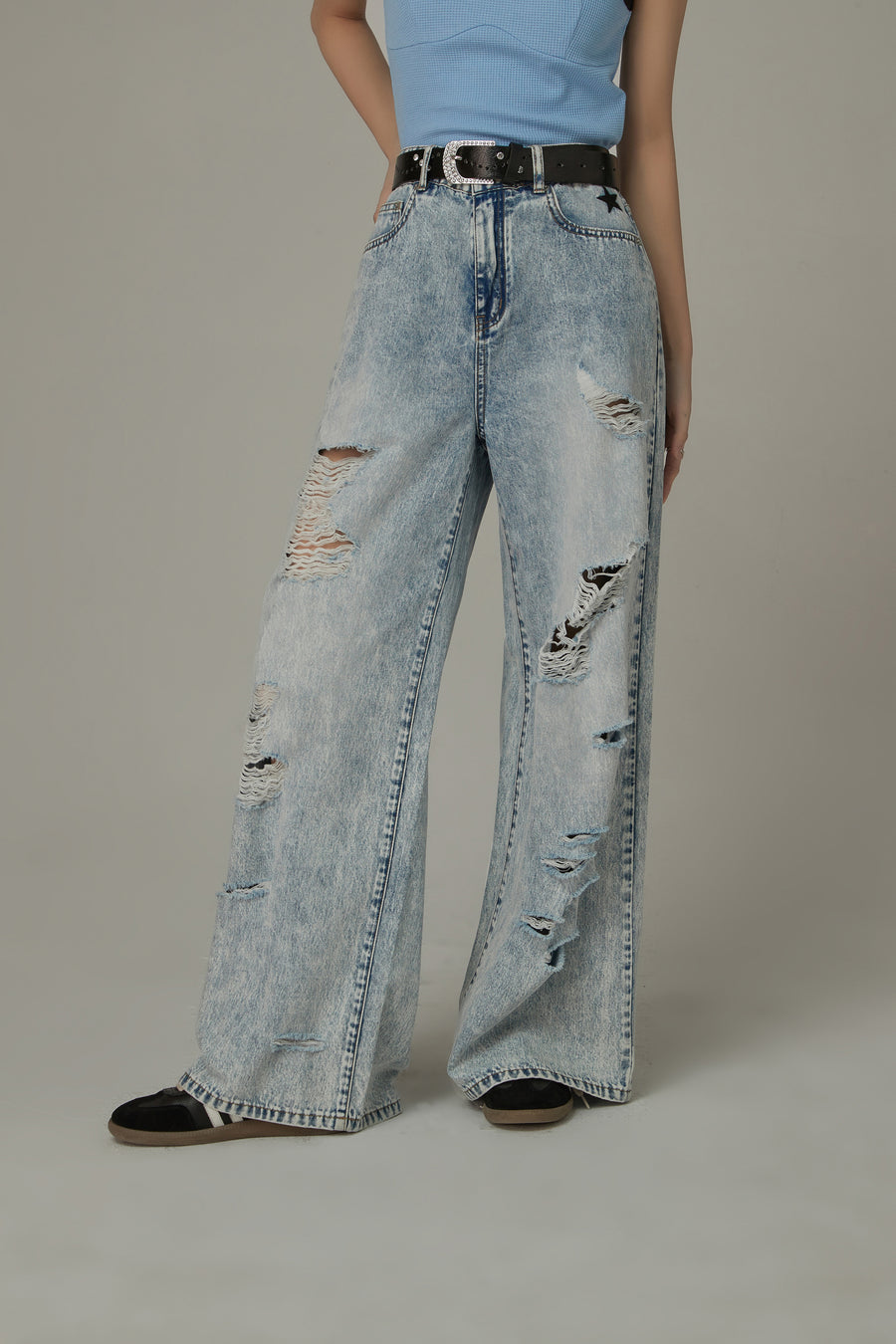 CHUU Distressed Straight Wide-Leg Denim Jeans