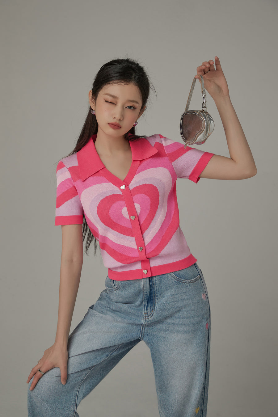 CHUU Color Matching Heart Pattern Knit Sweater