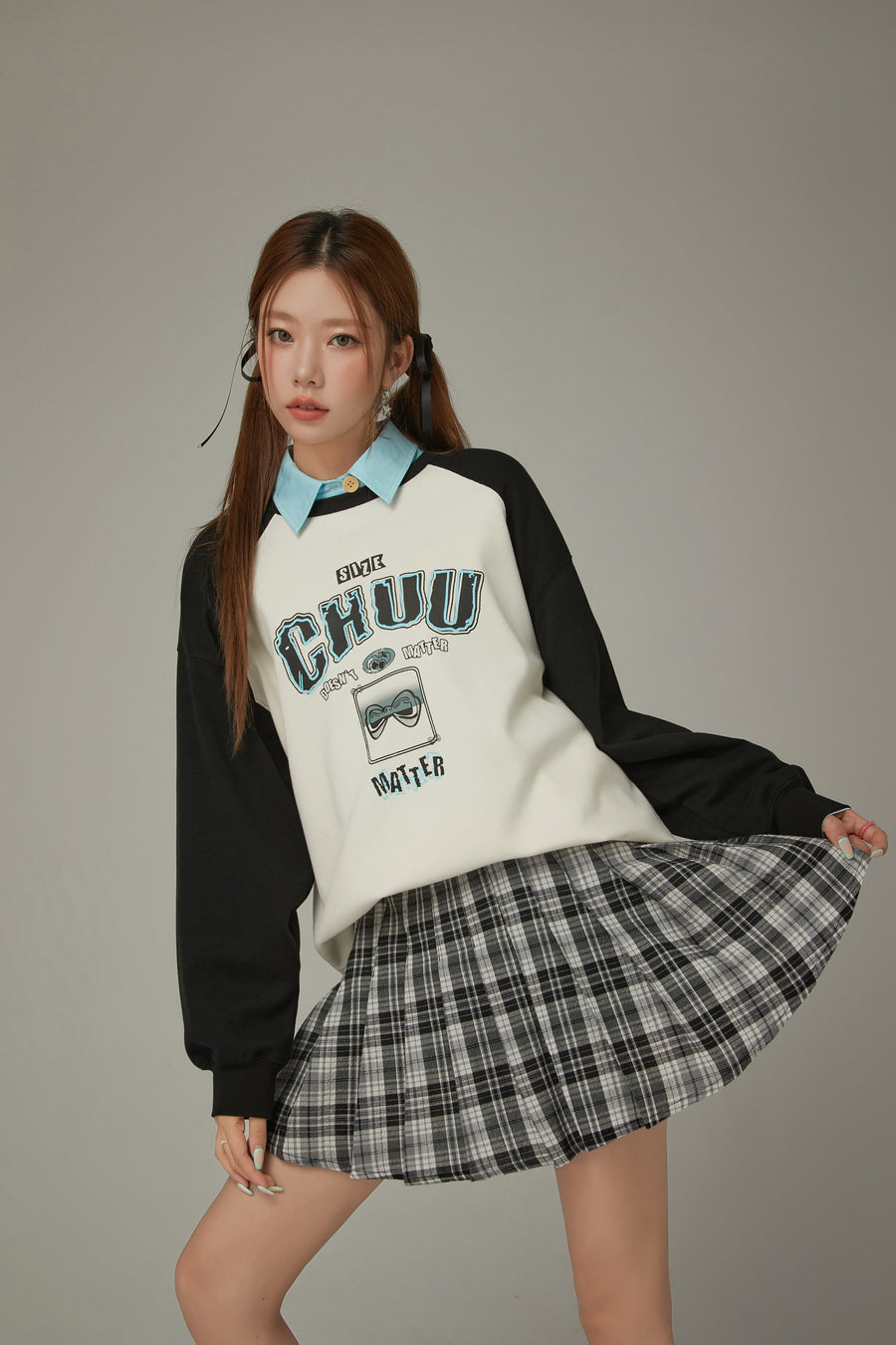 CHUU Size Doesnt Matter Back Slit Color Scheme Sweatshirt