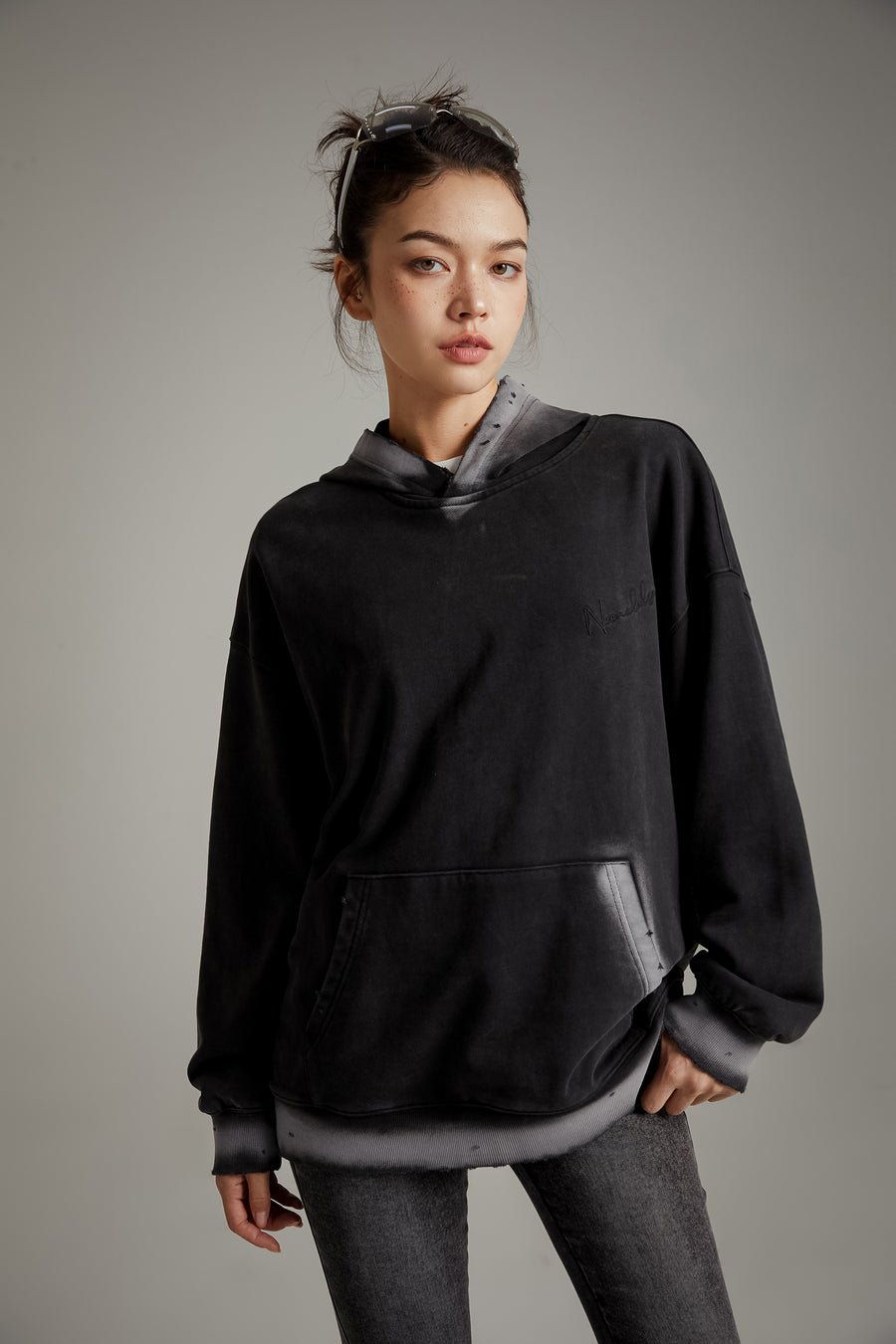 CHUU Simple Shading Boxy Hoodie