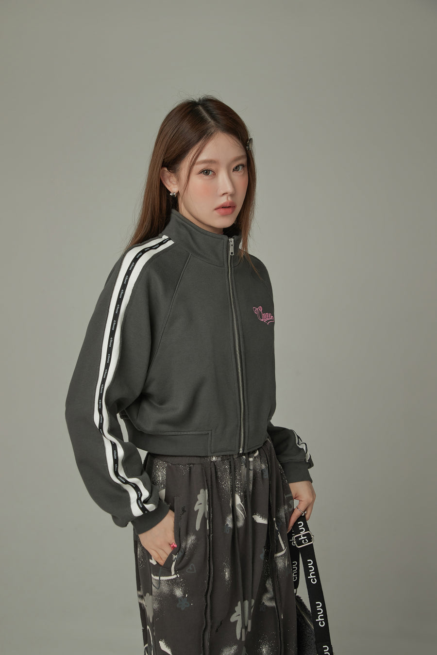 CHUU Sporty Loose Zip-Up Jacket