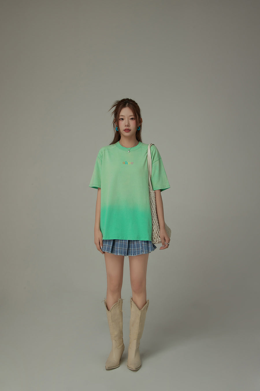 CHUU Rainbow Chuu Logo Gradient Raglan T-Shirt