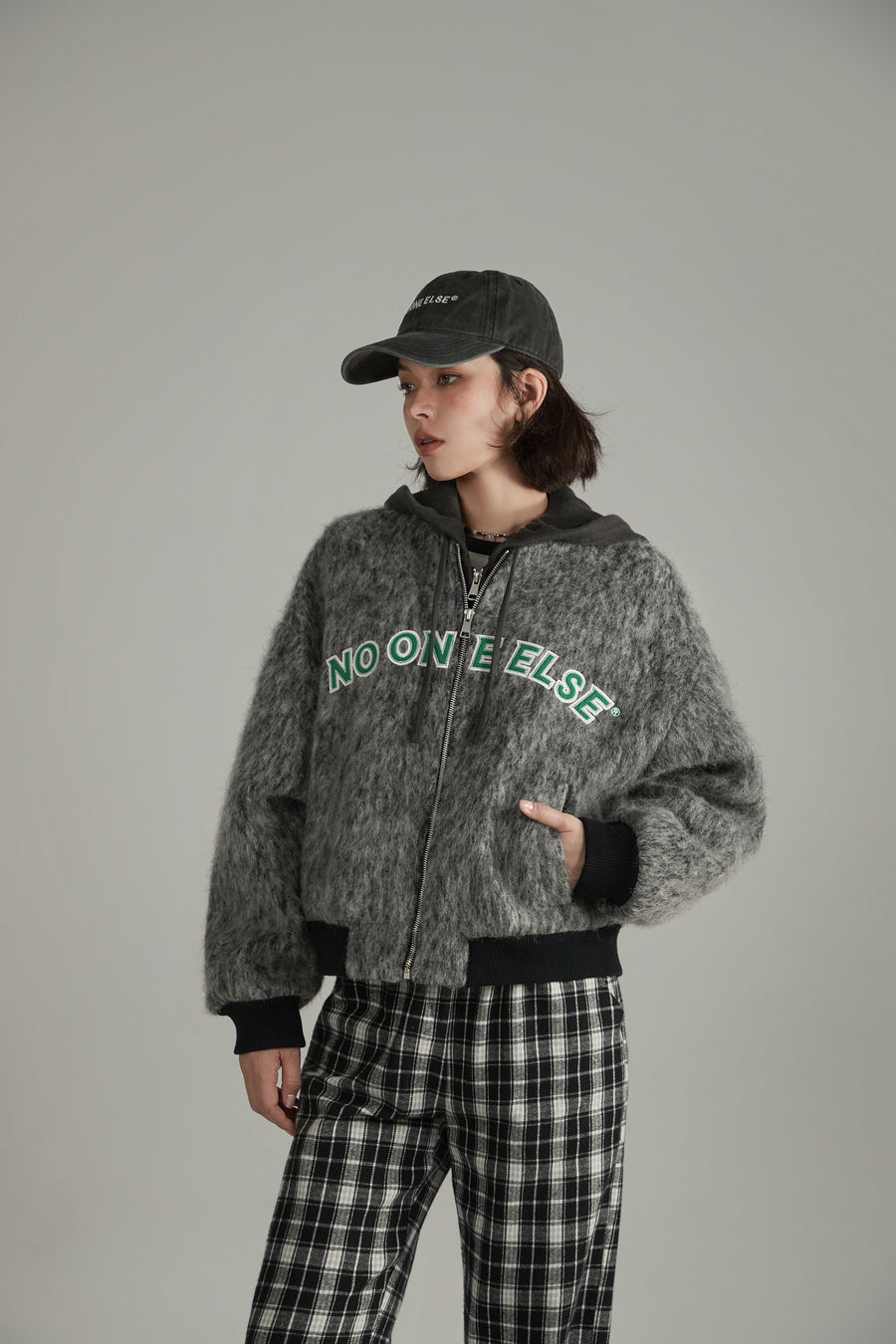 CHUU Fuzzy Logo Two Toned Jacket