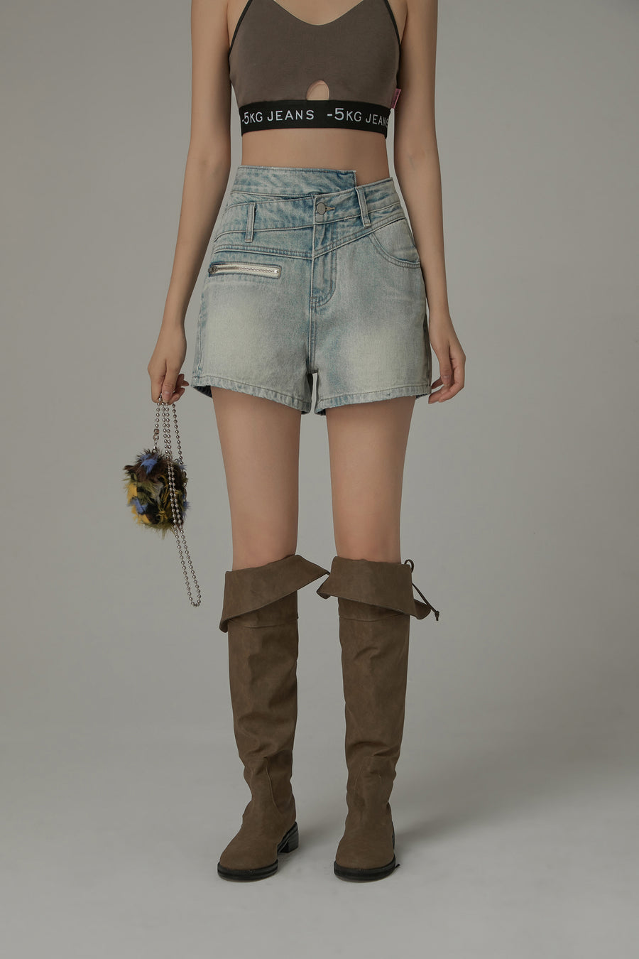 CHUU Asymmetrical Button Distressed Denim Shorts