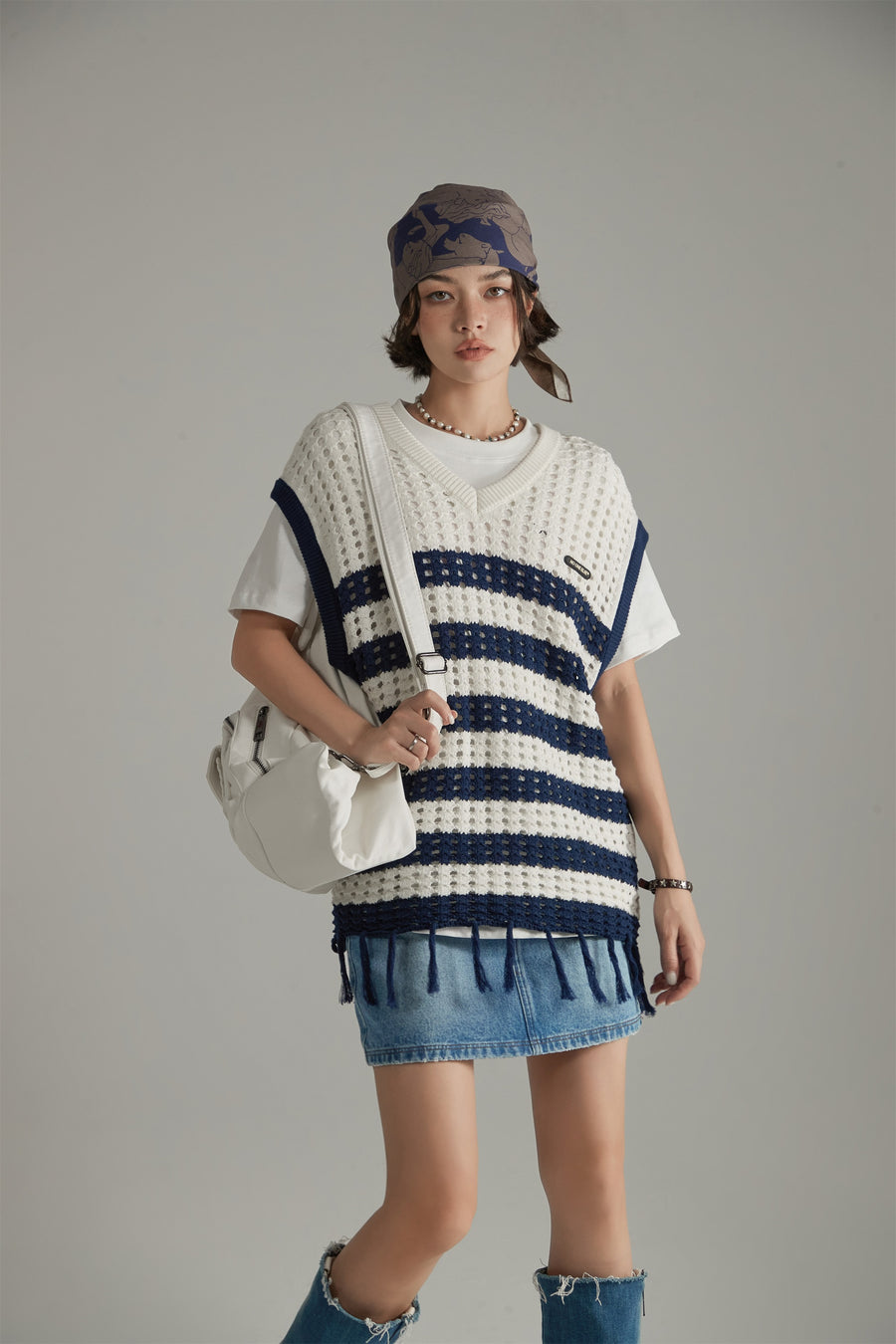 CHUU V Neck Color Contrast Stripe Knit Sweater Vest