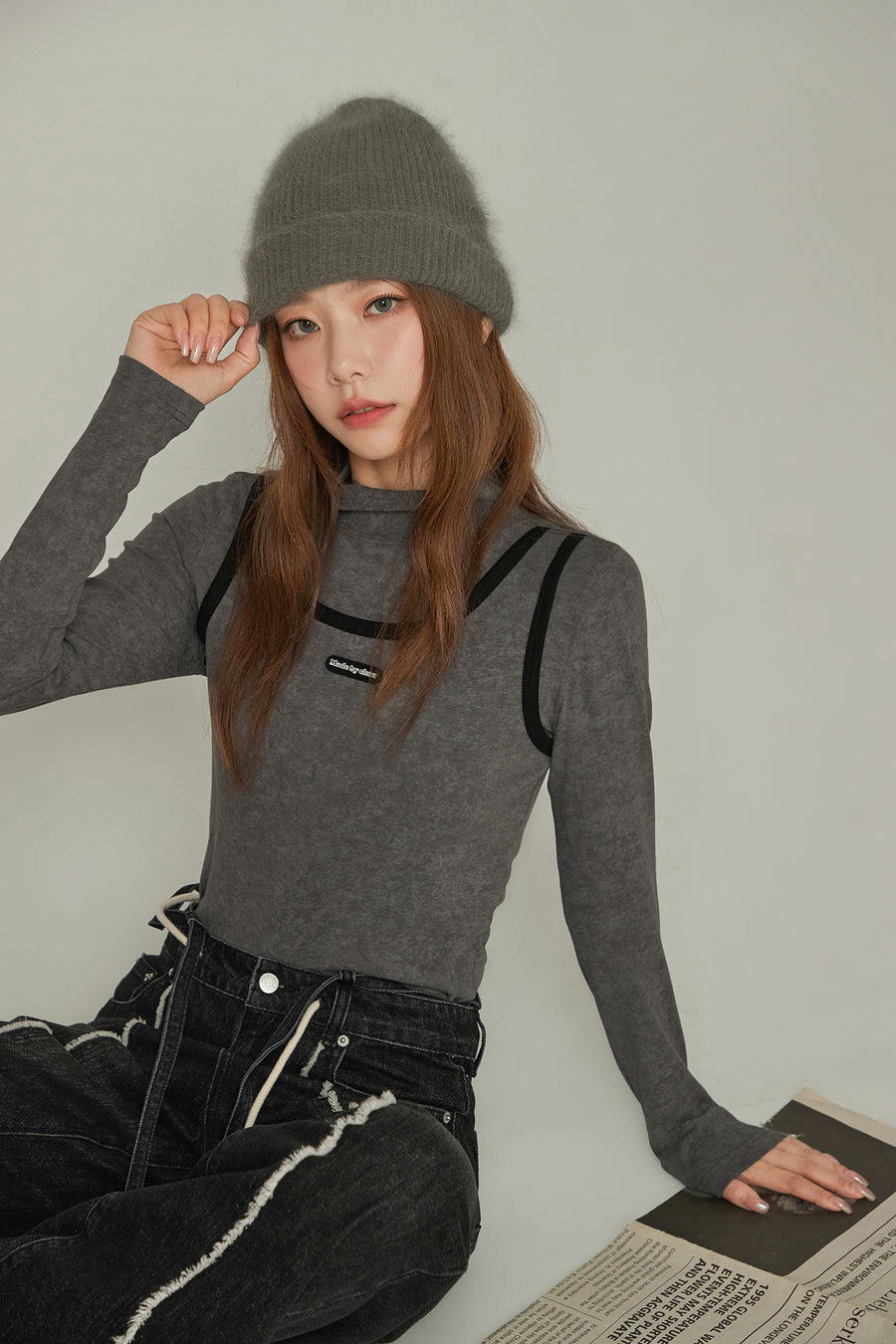 CHUU Layered High Neck T-Shirt