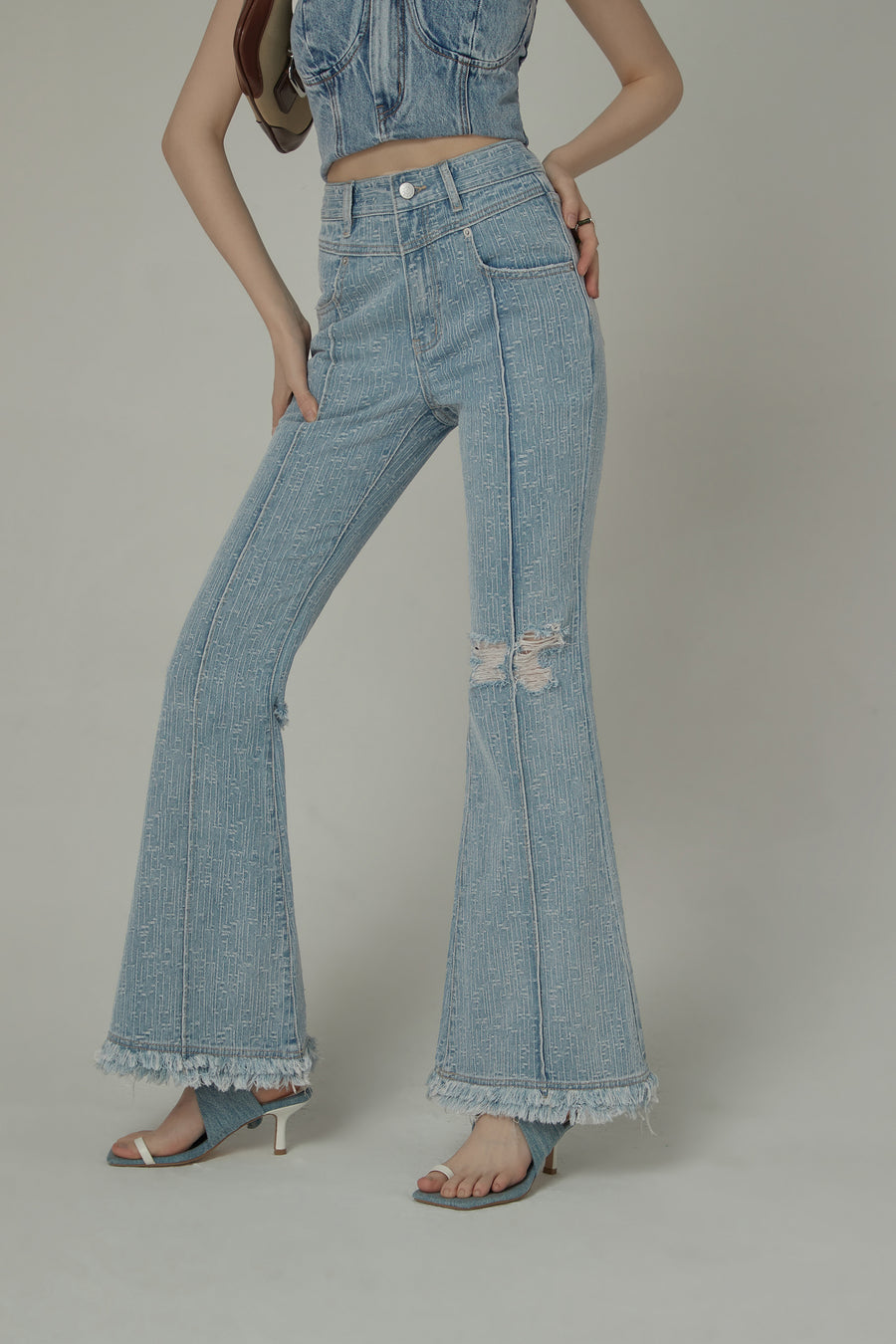 CHUU Fringed Ripped Bootcut Denim Jeans