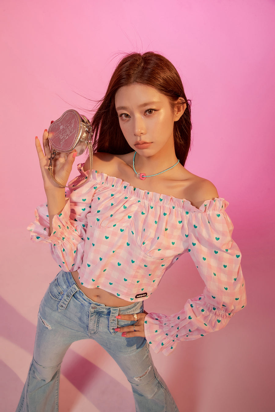 CHUU Heart Check Pattern Off The Shoulder Blouse