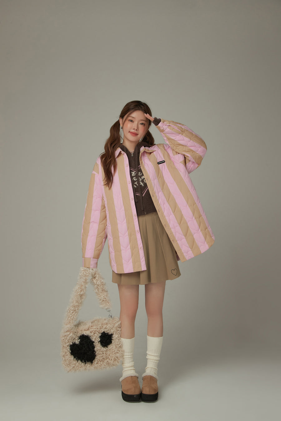 CHUU Striped Heart Quilted Jacket