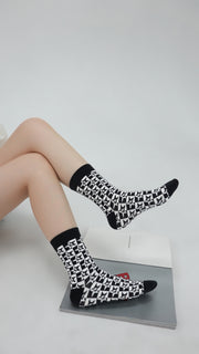 Star Pattern Contrasting Colors High Socks