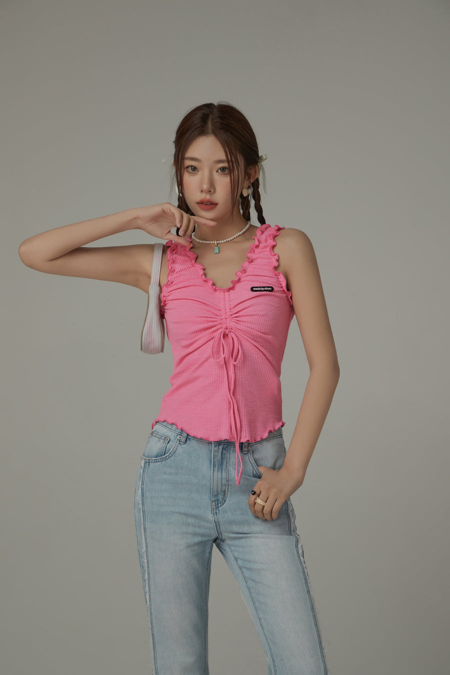 CHUU Ruffle Shirring Sleeveless Top