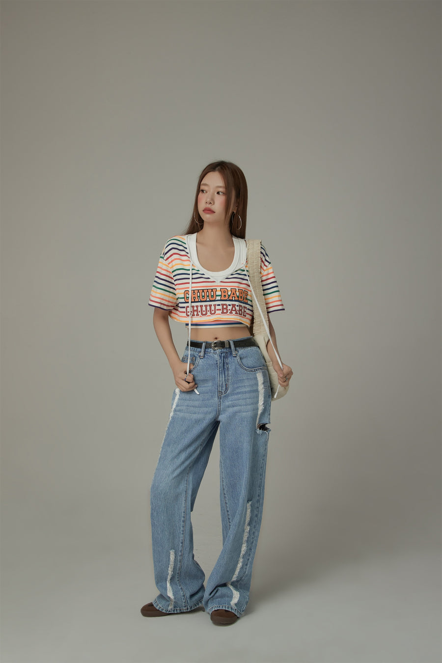 CHUU V-Neck Rainbow Stripe Loosefit T-Shirt