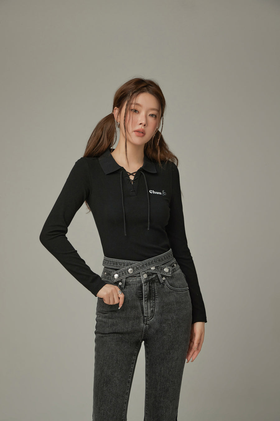 CHUU Colored Eyelet Tie Up T-Shirt