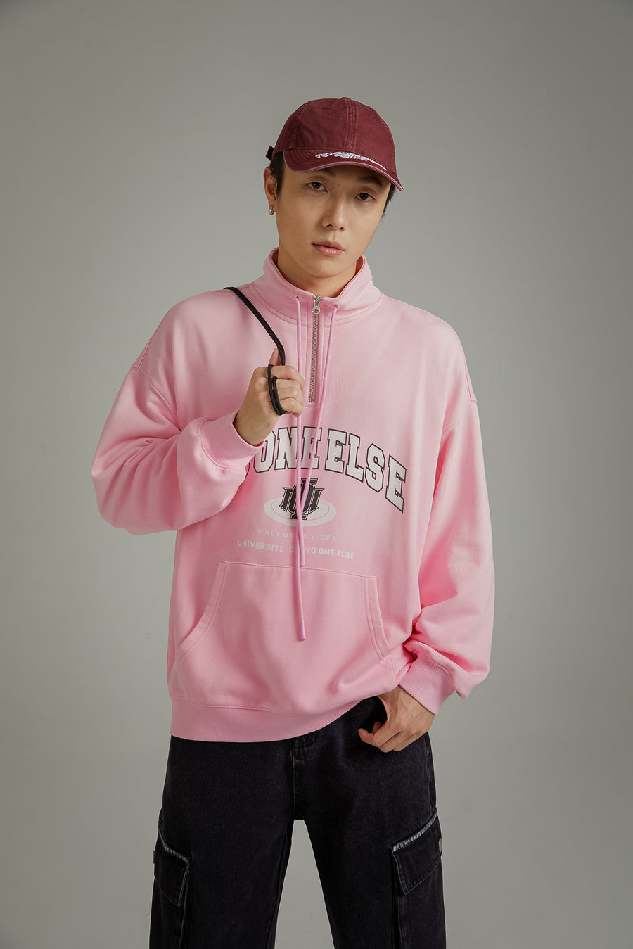 CHUU Logo Half Zip-Up Boxy Hoodie