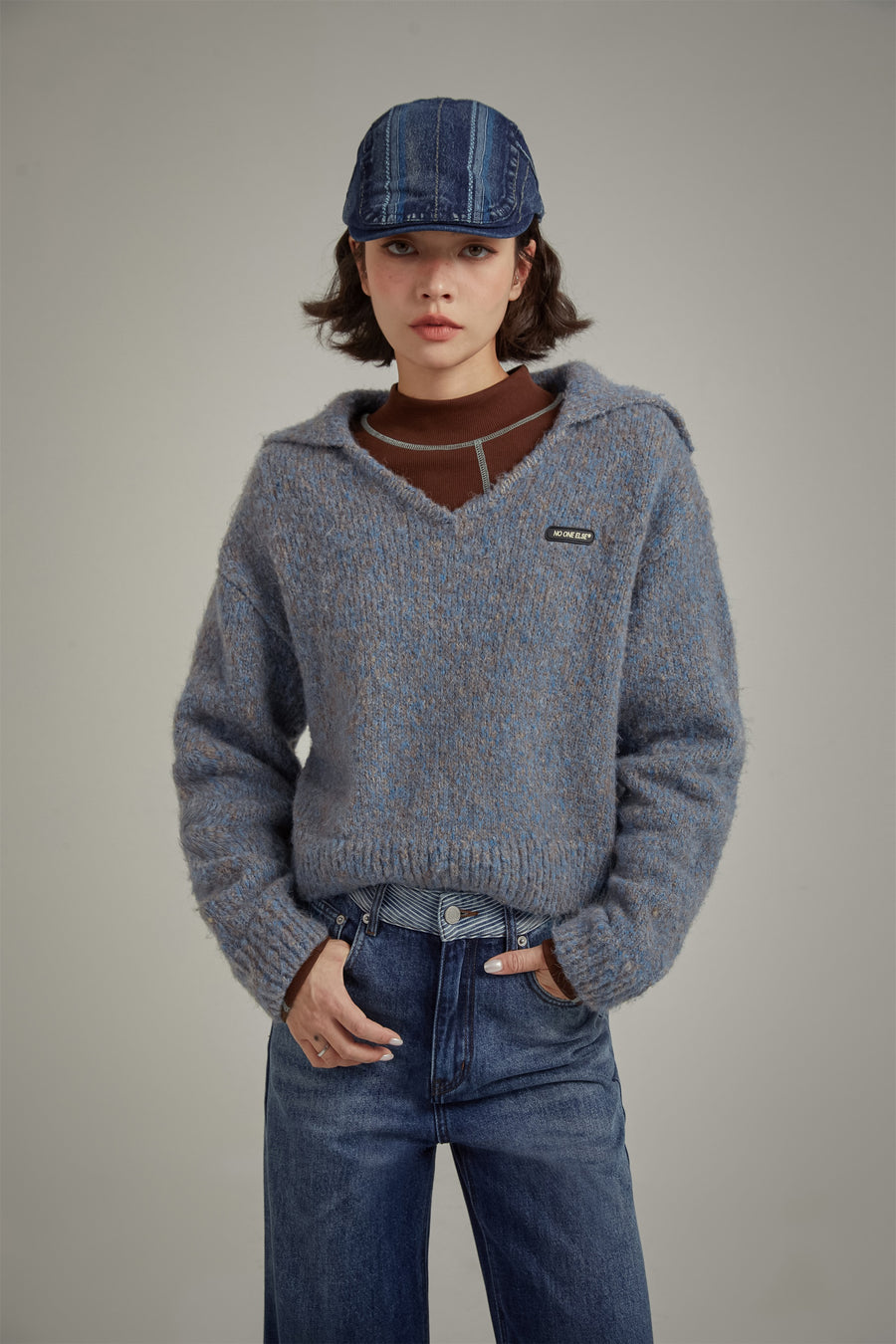 CHUU Open Big Collar Knit Sweater