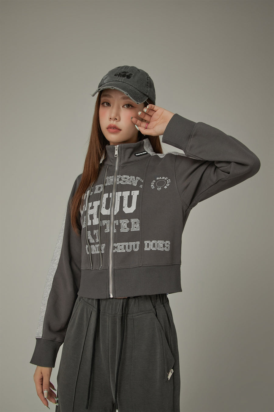 CHUU Logo Lettering Sports Color Zip-Up