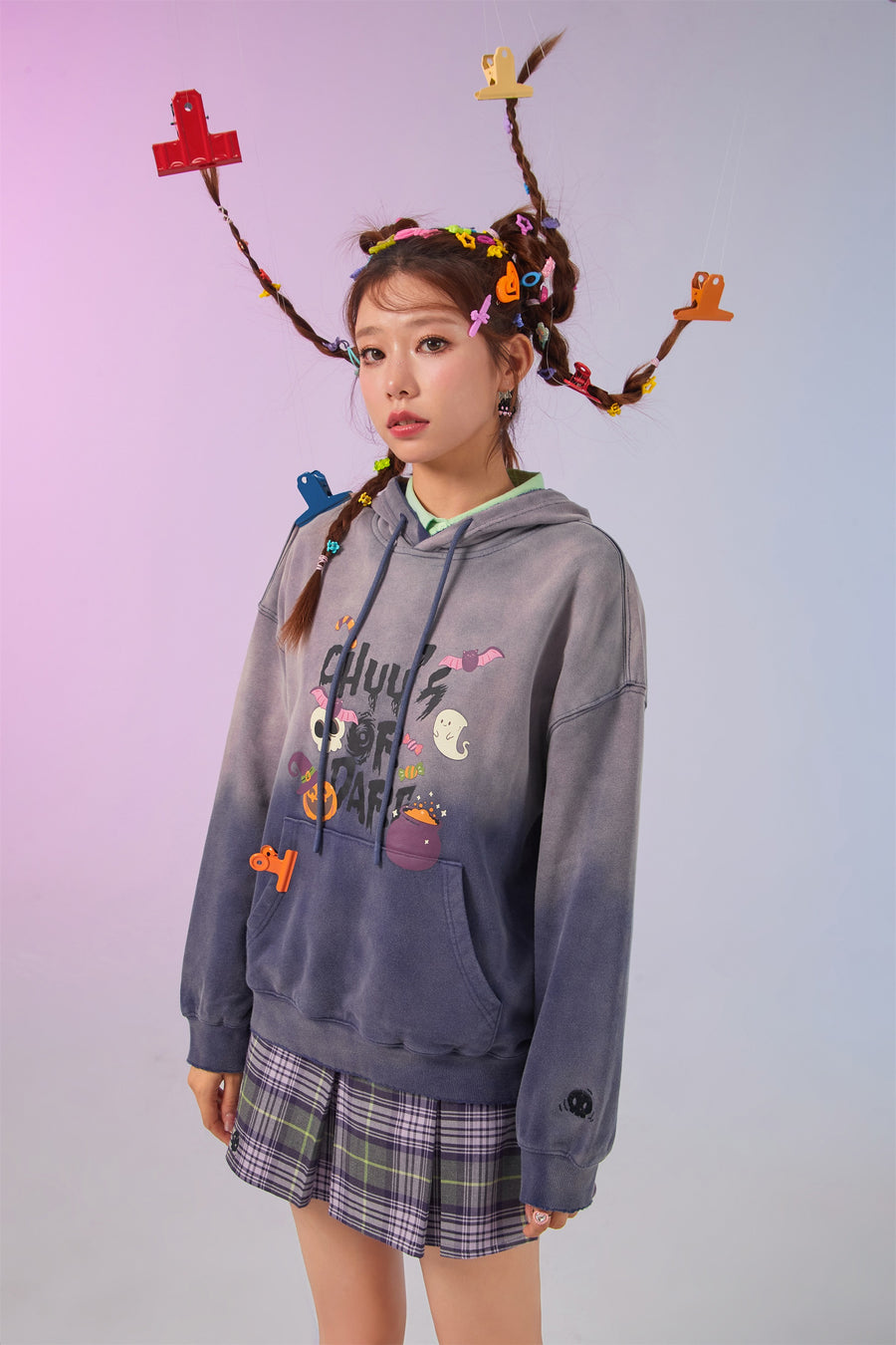 CHUU Halloween Character Color Hoodie