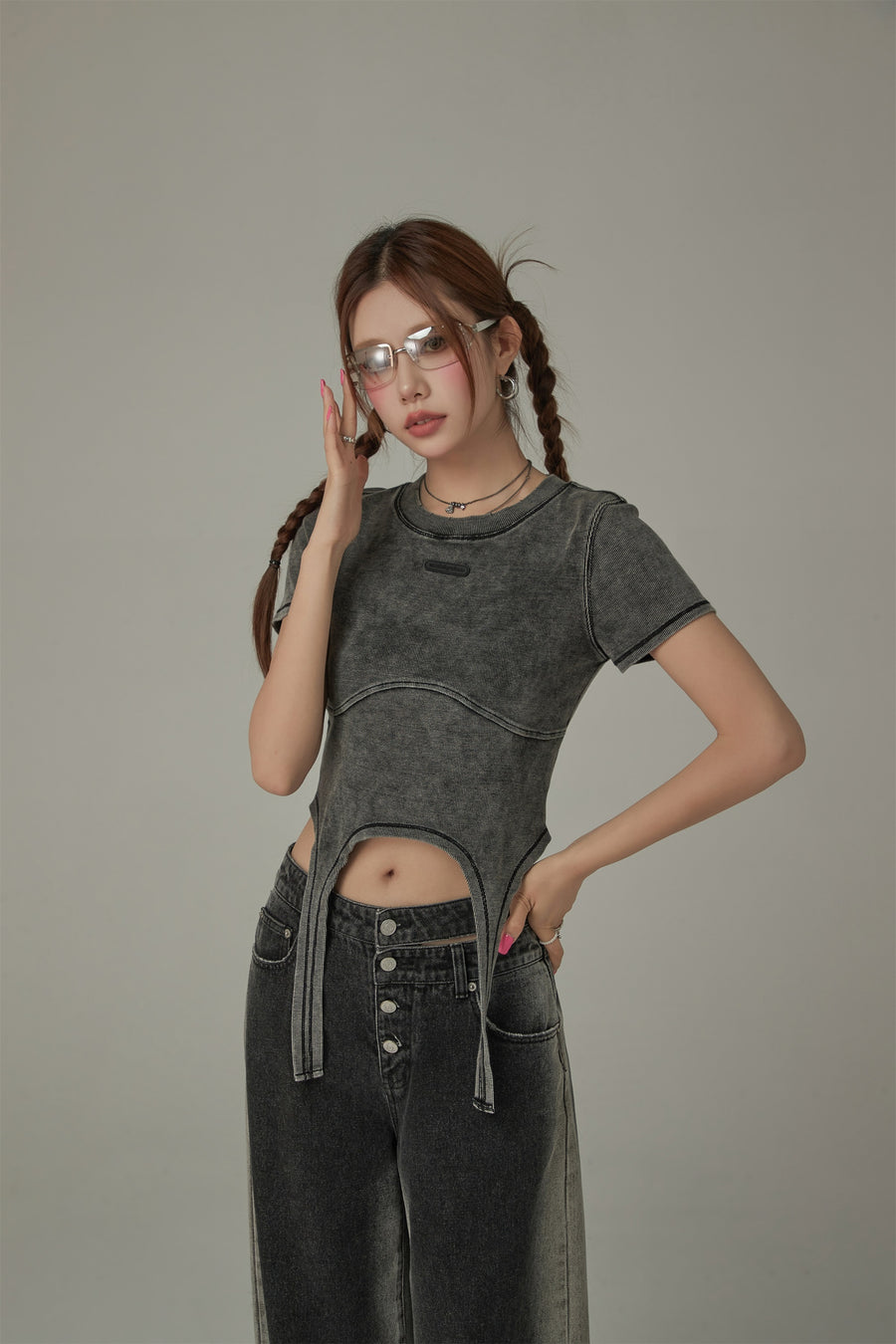 CHUU Vintage Hanging Strap Semi Crop Top