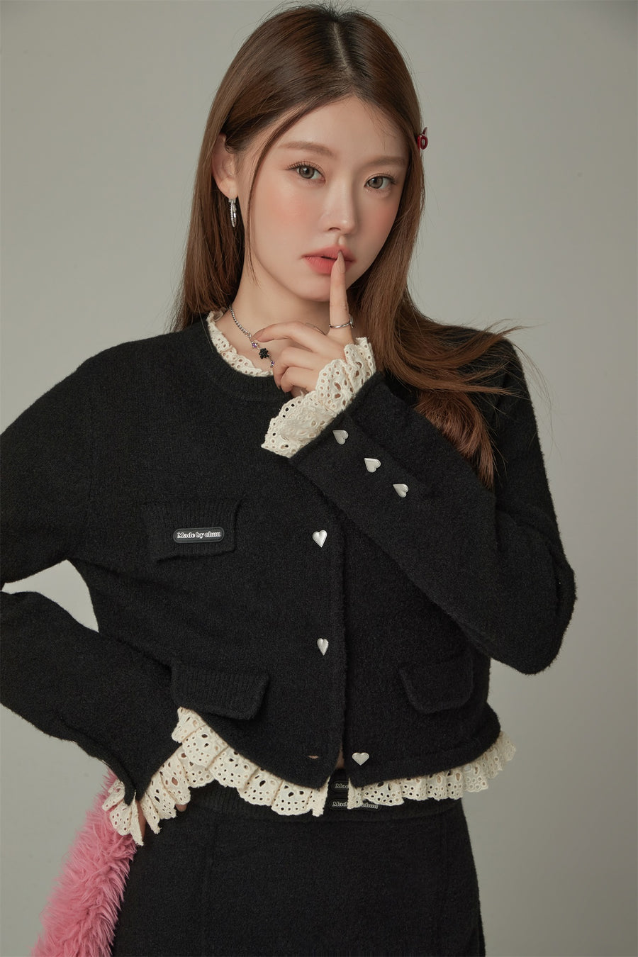 CHUU Lace Heart Button Cardigan