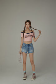 Distressed Raw Hem Charm Chain Denim Shorts