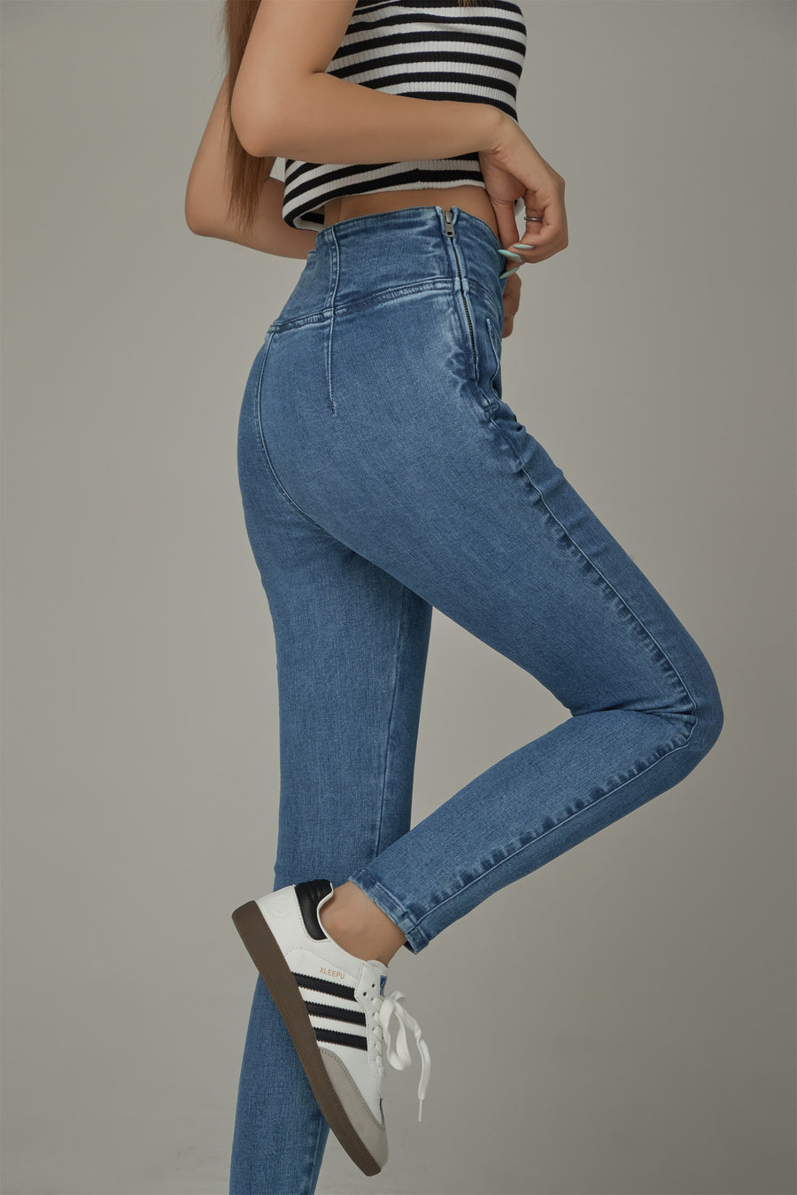 CHUU Wrap Front Pockets Denim Cropped Slim Jeans