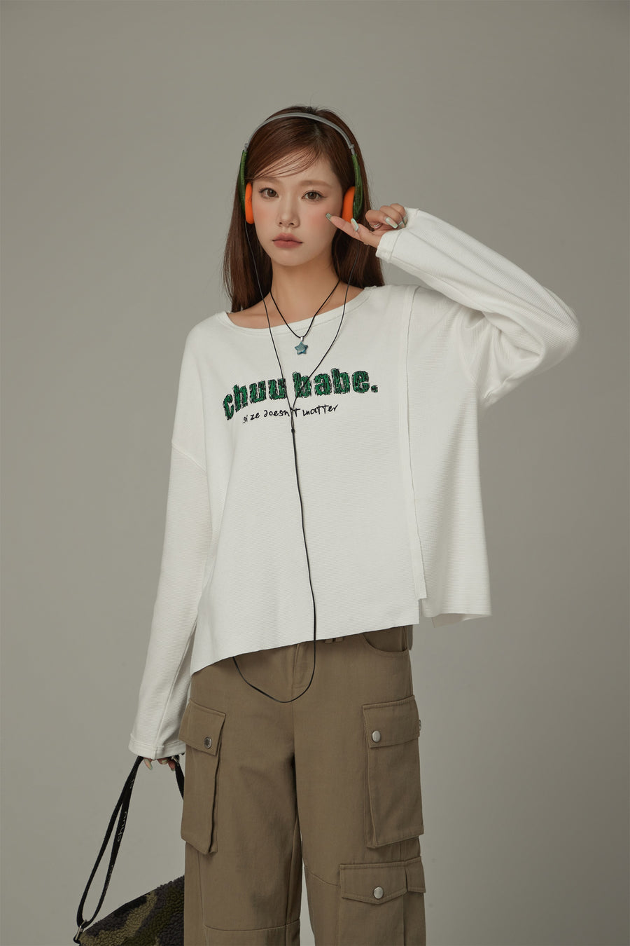 CHUU Embroidered Logo Boxy T-Shirt