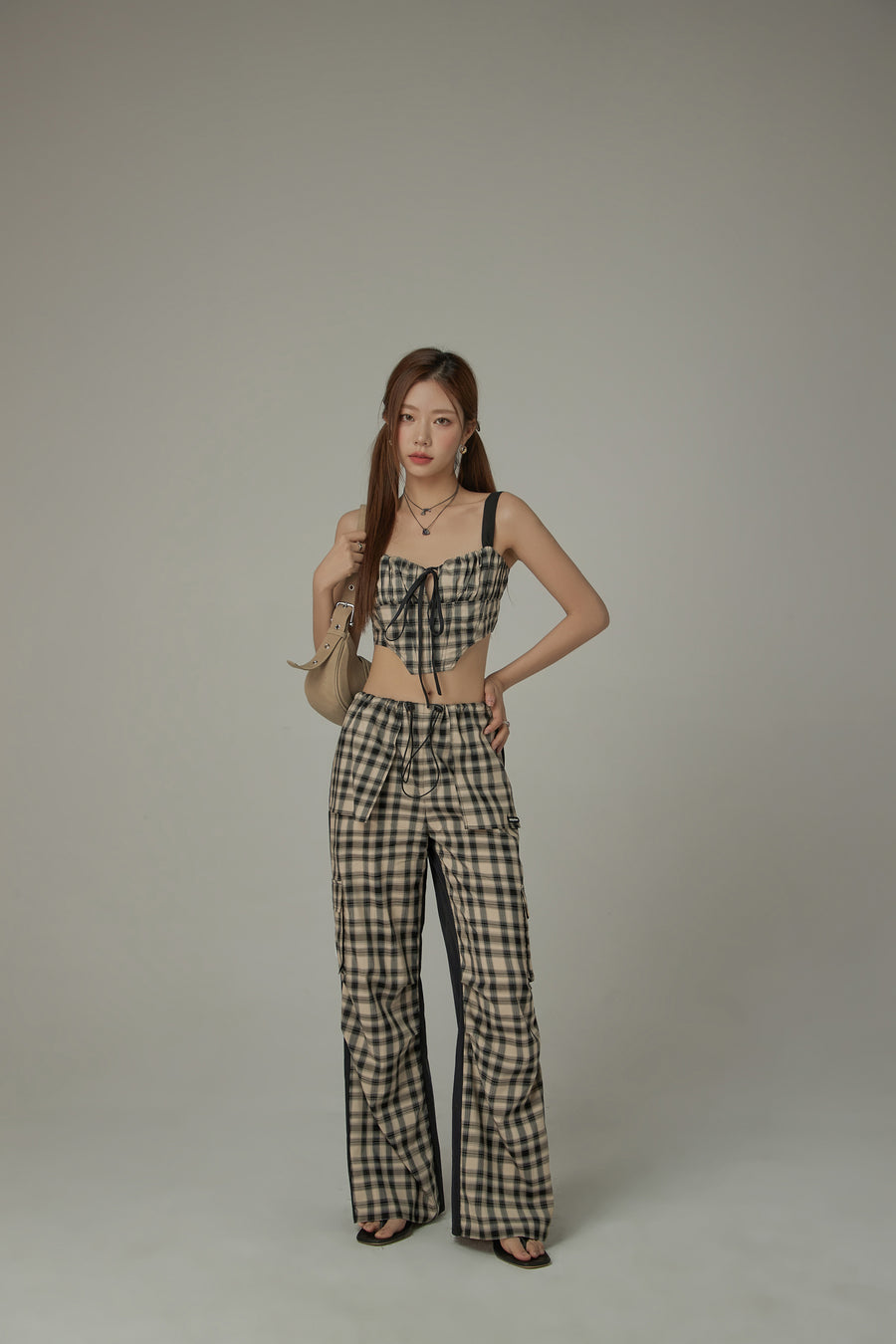 CHUU Checked Cargo Contrasting Color Casual Pants