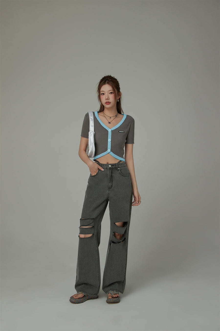 CHUU Line-Blocking Ribbed Button Semi- Crop Cardigan