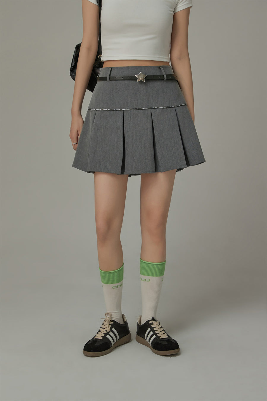 CHUU Daily Belt Loops Pleated Mini Skirt