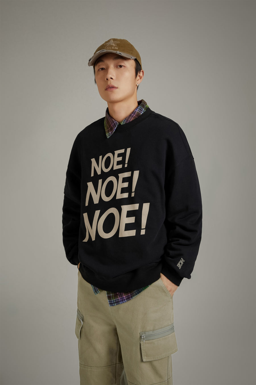 CHUU Logo Lettering Boxy Sweatshirt