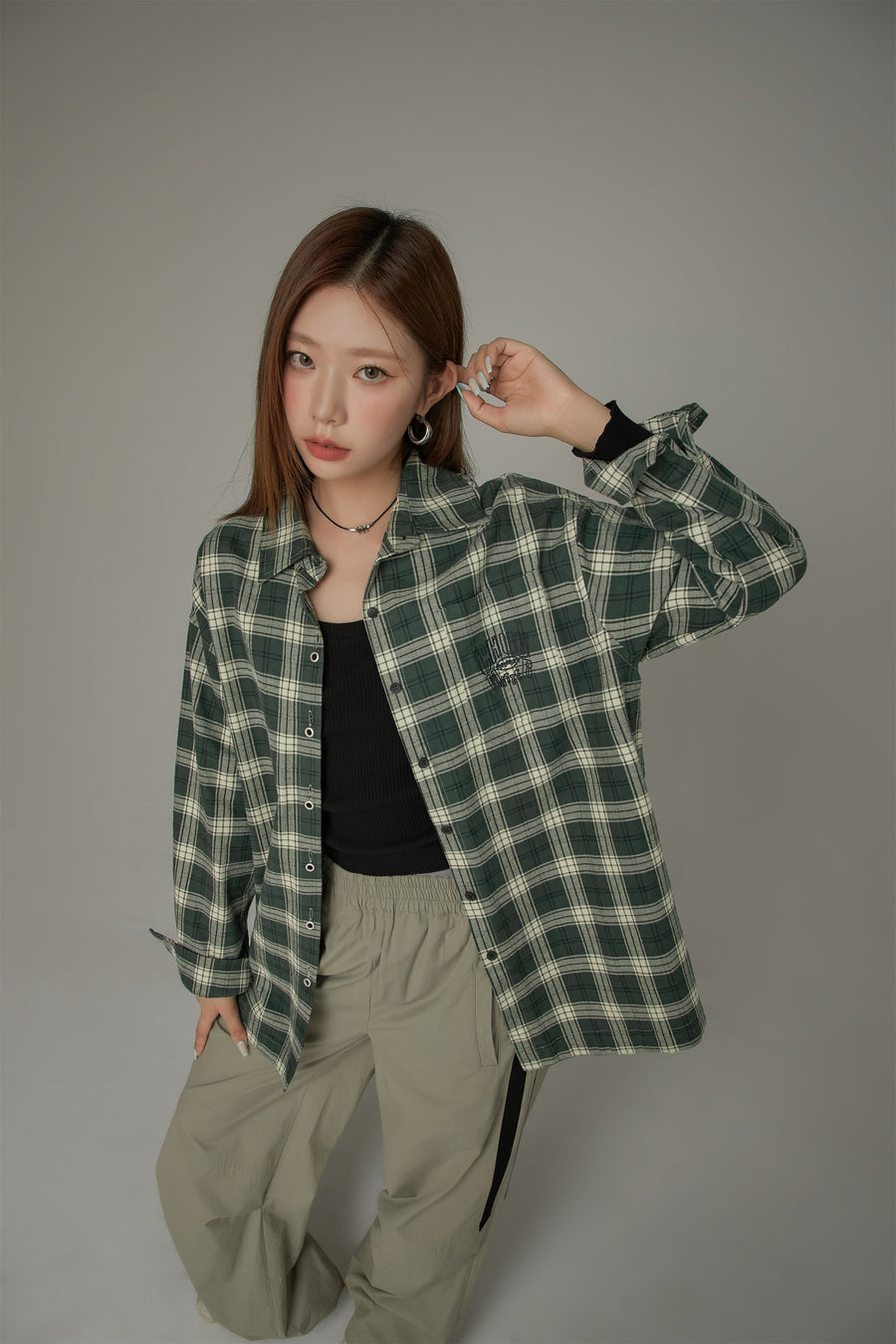 CHUU Simple Checked Loose Fit Shirt