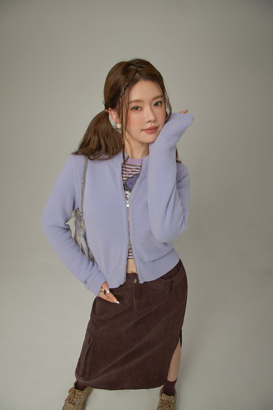 CHUU Color Puppy Logo Zip-Up Cardigan