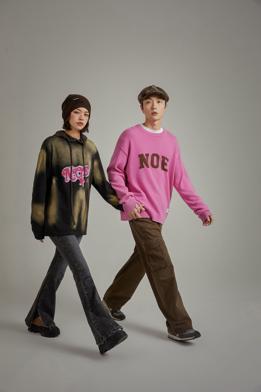 CHUU Lettering Loose Knit Sweater