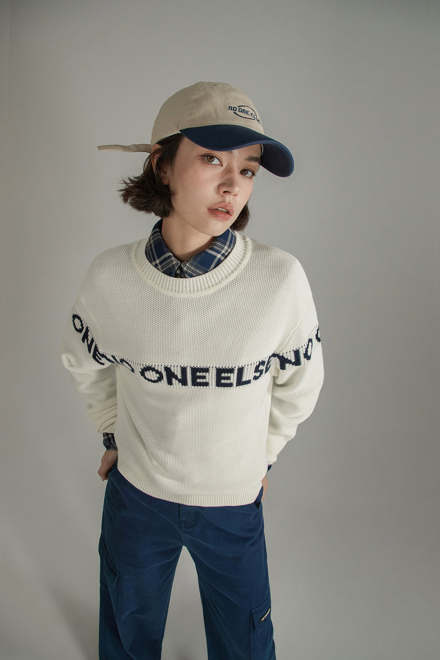 CHUU Logo Lettering Basic Knit Sweater