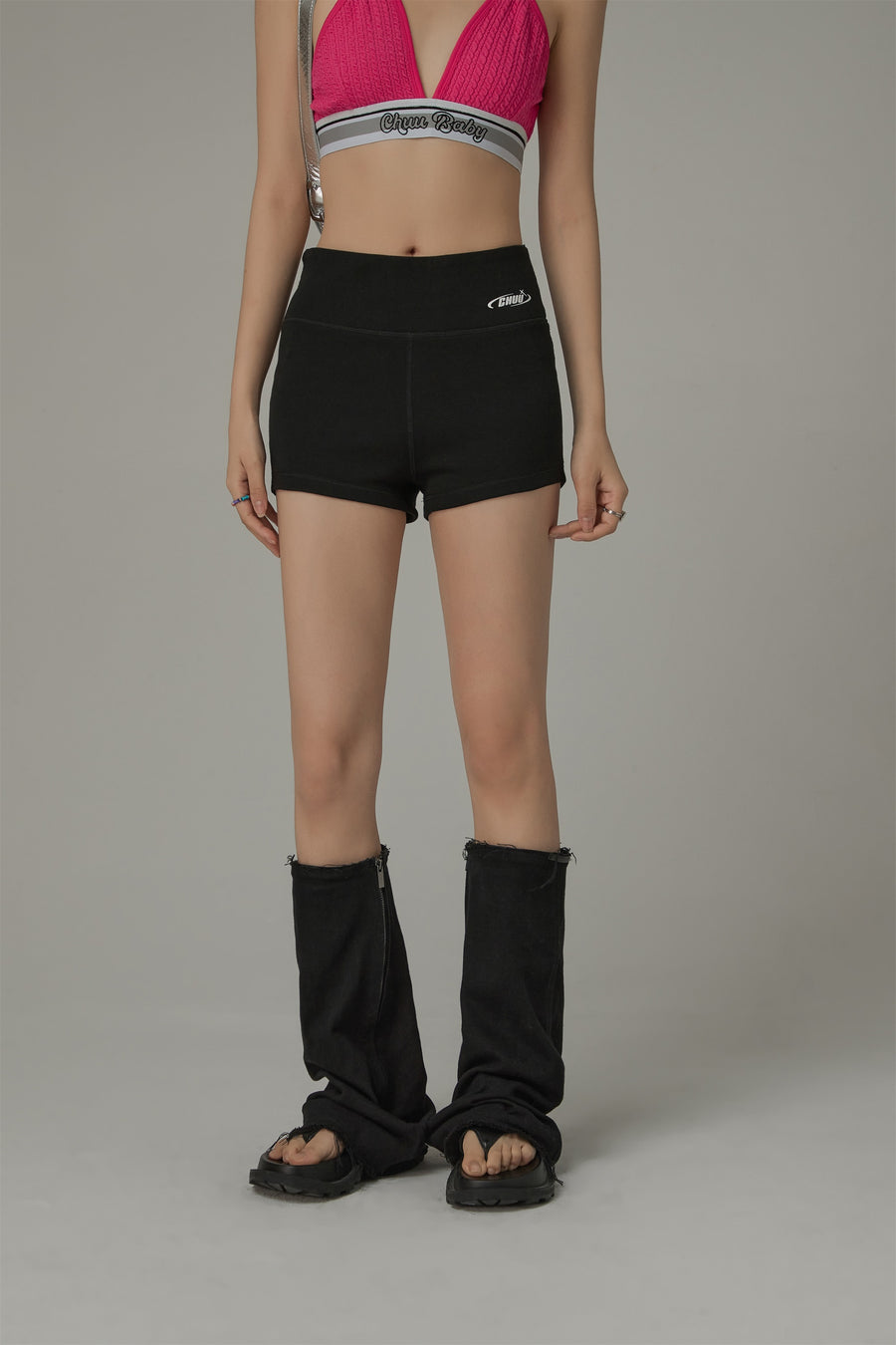 CHUU Slim Sporty Shorts