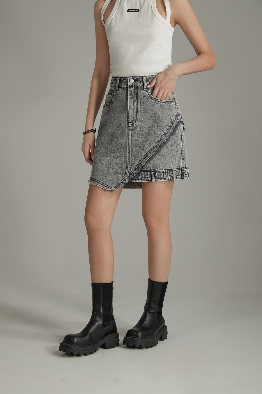 CHUU Unbalanced High Waist Denim Mini Skirt