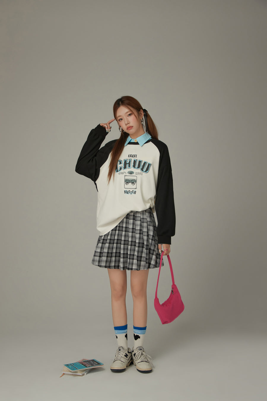 CHUU Size Doesnt Matter Back Slit Color Scheme Sweatshirt