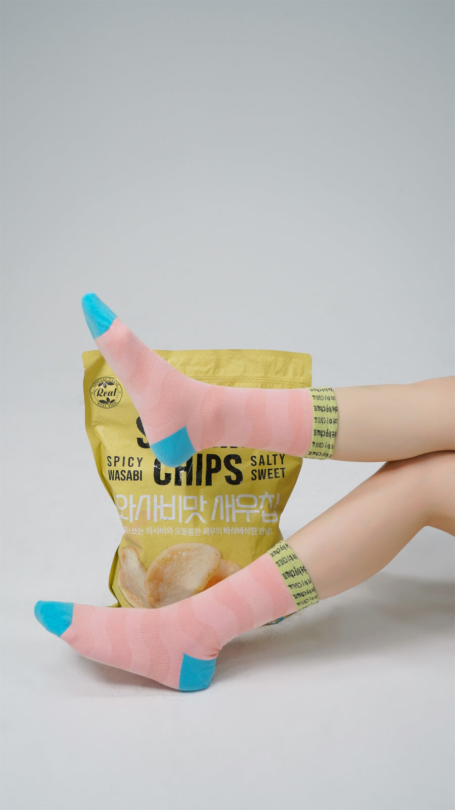 CHUU Logo Colorful Macaron High Socks