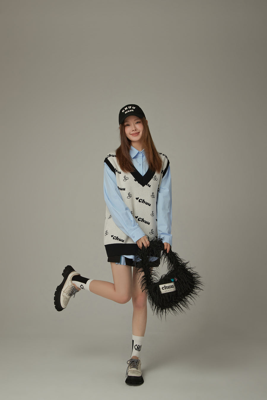 CHUU Fuzzy Logo Shoulder Bag