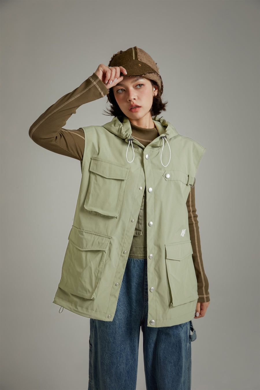 CHUU Simple Pocket Hooded Vest