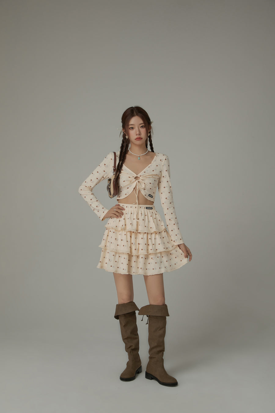 CHUU Flower Eyelet Key Hole Cardigan Top