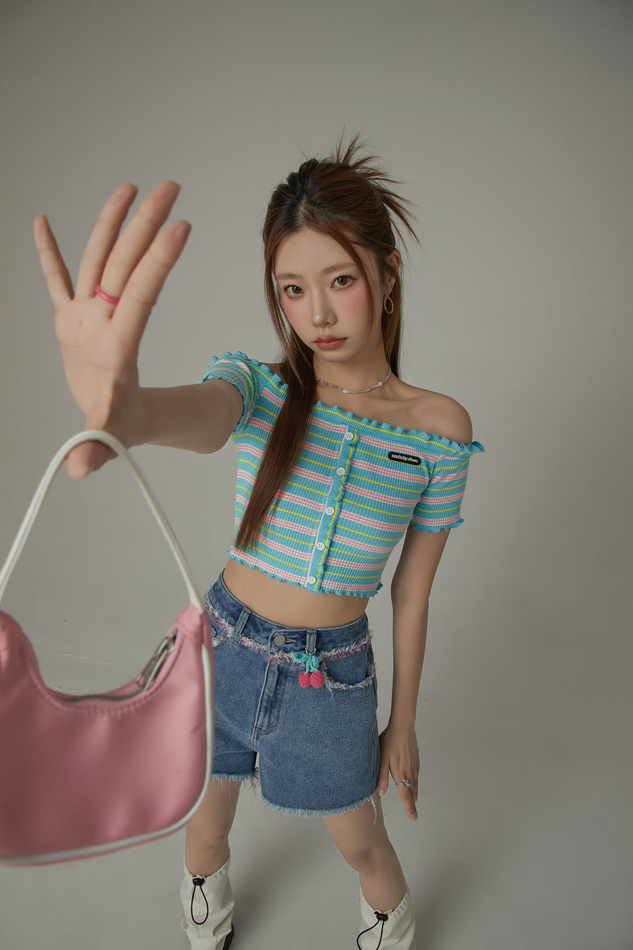 CHUU Ruffled Off The Slim Fit Crop Shoulder T-Shirt