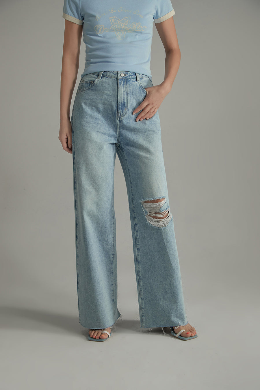 CHUU Raw Hem Ripped Loose Fit Wide Denim Jeans