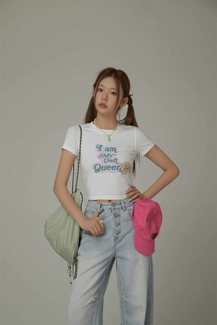 CHUU My Own Queen Printed Short Sleeve Slim T-Shirt